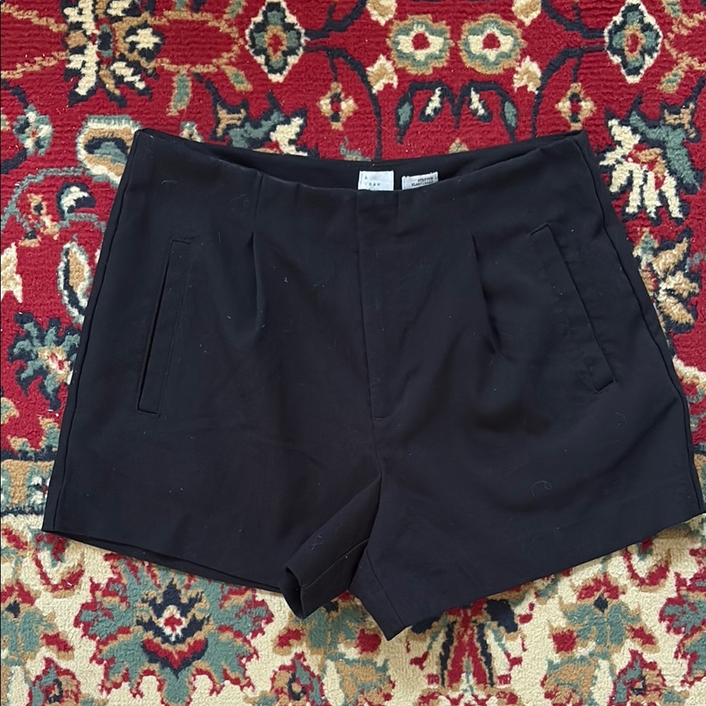 a new day Shorts - Picture 1 of 4